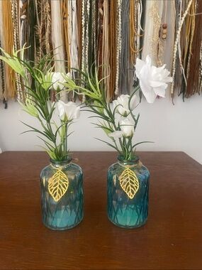 White Floral Stem in Aqua blue  Glass Vase - Decorative Home Accent